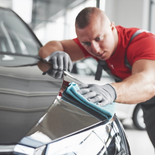 engine servicing image